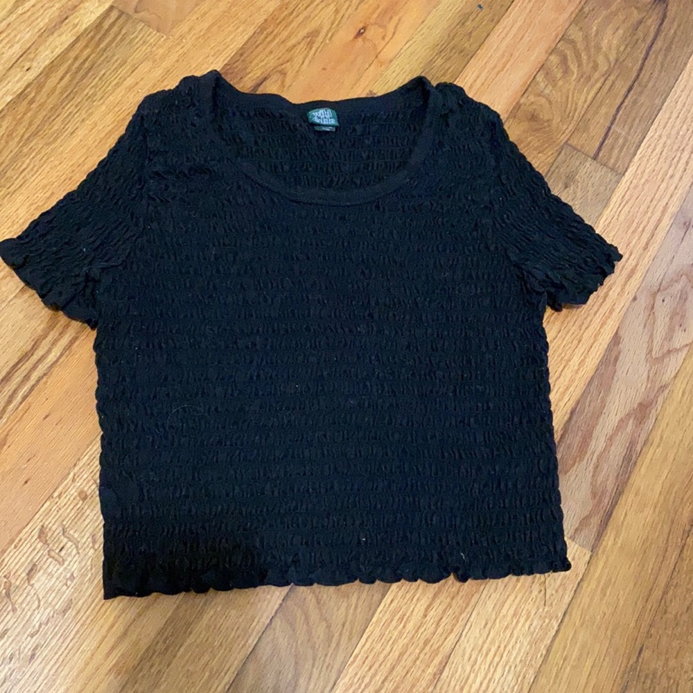 black cropped shirt